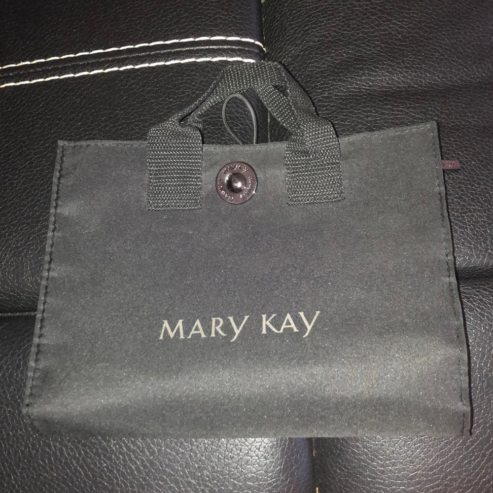 Mary Kay makeup case and matte lipstick